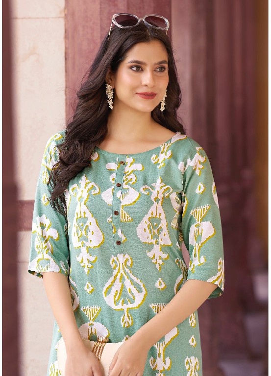 Zoori Rayon Print Classic Big Size Long Kurti - Image 6